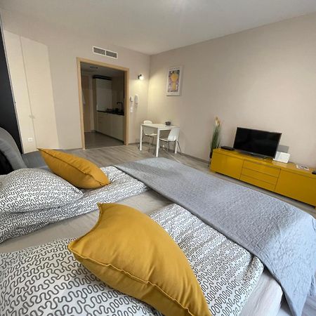 Lake And Spa Apartman แวแลนแซ ภายนอก รูปภาพ
