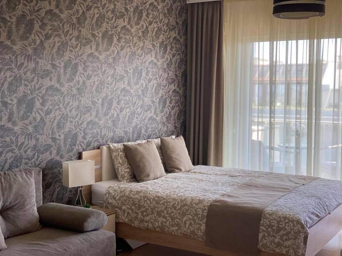 Lake And Spa Apartman แวแลนแซ ภายนอก รูปภาพ