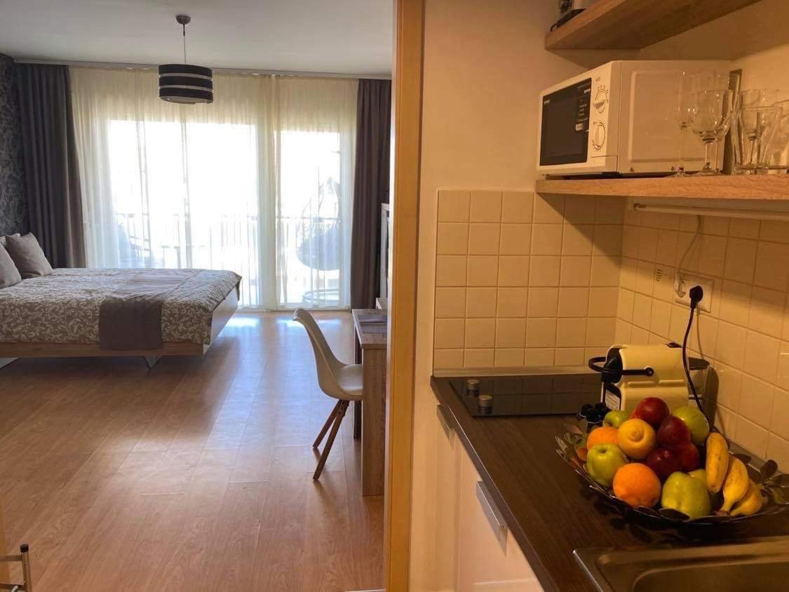 Lake And Spa Apartman แวแลนแซ ภายนอก รูปภาพ