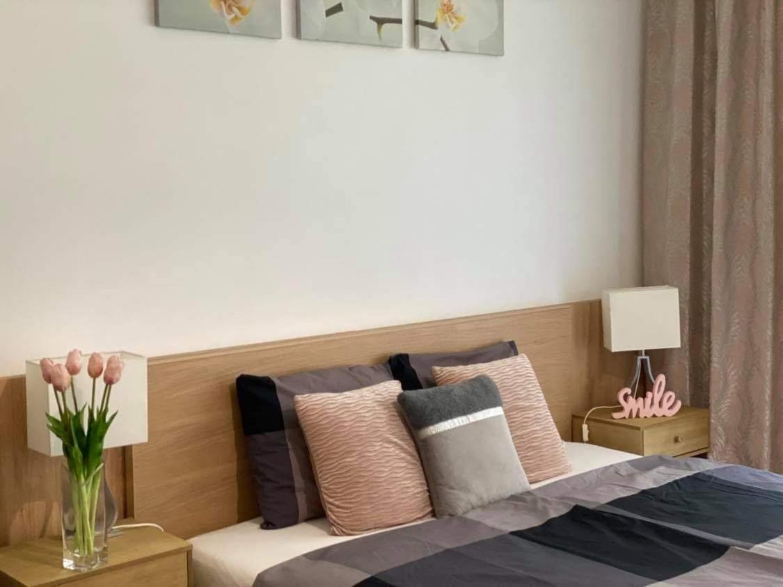 Lake And Spa Apartman แวแลนแซ ภายนอก รูปภาพ