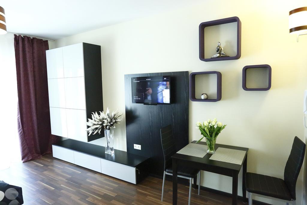Lake And Spa Apartman แวแลนแซ ภายนอก รูปภาพ