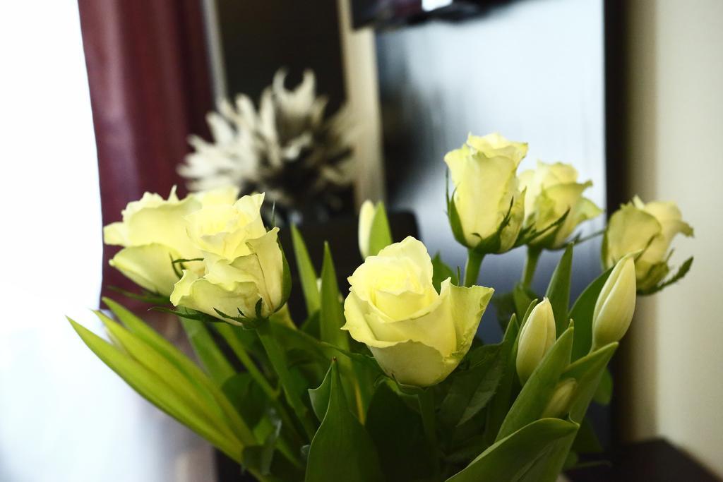 Lake And Spa Apartman แวแลนแซ ภายนอก รูปภาพ