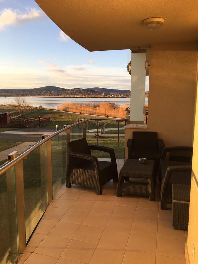 Lake And Spa Apartman แวแลนแซ ภายนอก รูปภาพ